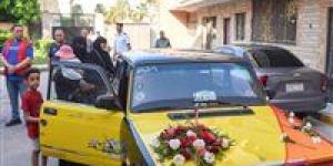 عاجل| تاكسي جديد لسائق الإسكندرية المتضرر في العاصفة.. والمحافظ يطمئن على صحته