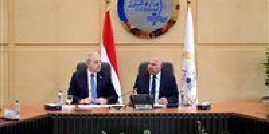 مصر وبيلاروسيا تبحثان إنشاء مصنع للجرارات الزراعية ومركز لوجستي لتخزين وتداول الحبوب