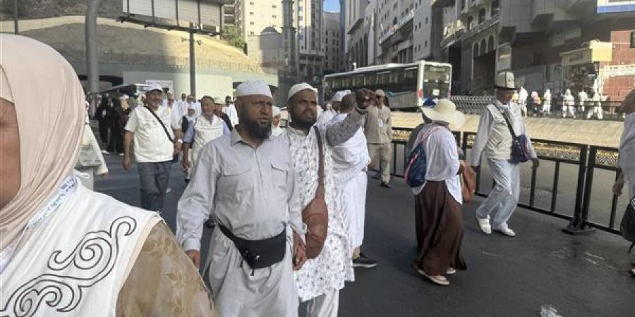 البعثة السياحية: 29,988 حاج يصلون إلى مكة والمدينة