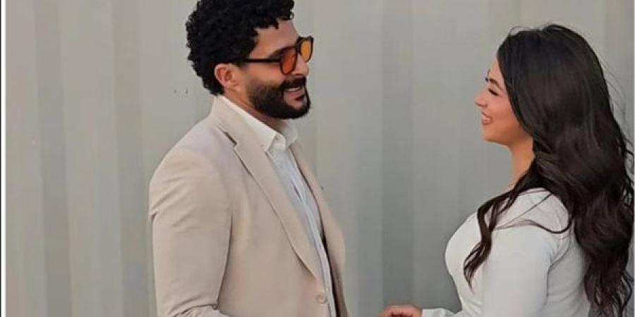 هايدي رفعت ومصطفى منصور يحتفلان بخطوبتهما في أجواء رومانسية