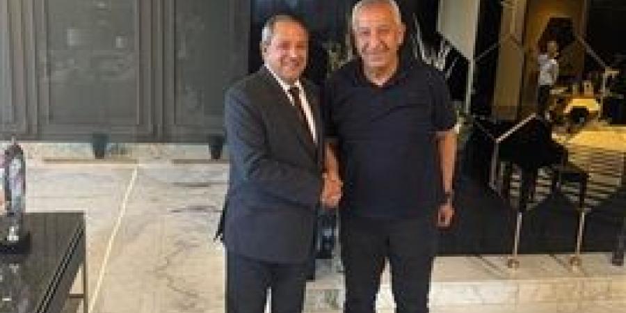 في بيان رسمي.. كامل أبو علي يتراجع عن استقالته من رئاسة المصري البورسعيدي