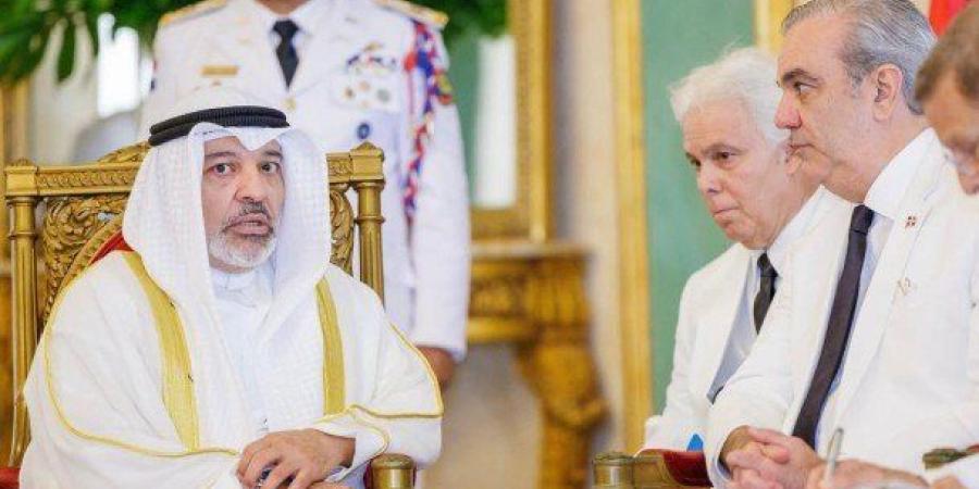 السفير الأدغم يقدم أوراق اعتماده سفيرا فوق العادة ومفوضا لدولة الكويت لرئيس الدومينيكان