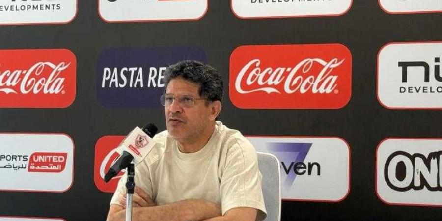 تعليق مثير من أيمن الرمادي على مواجهة الزمالك وفاركو بالدوري.. ماذا قال؟