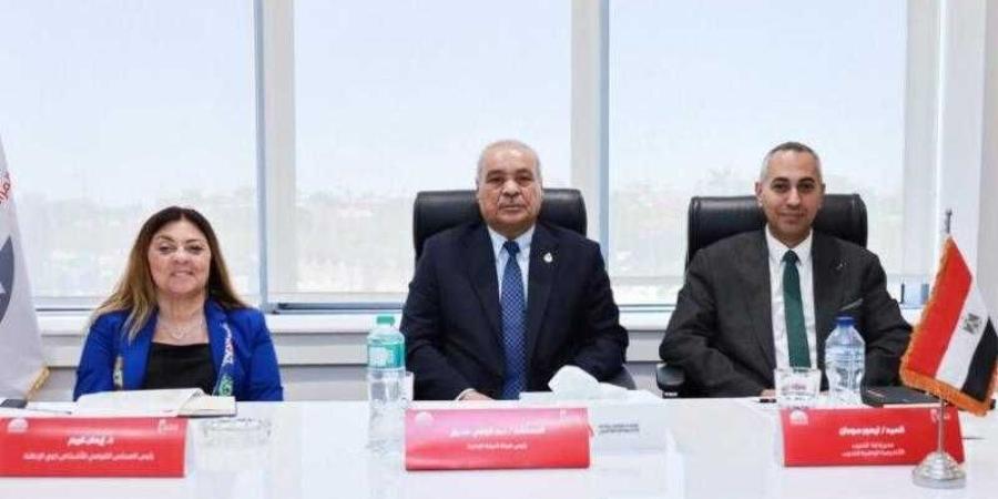 المشرف على ”القومي للأشخاص ذوي الإعاقة” تشارك في المقابلات الشخصية لبرنامج ”المرأة تقود للتنفيذيات”