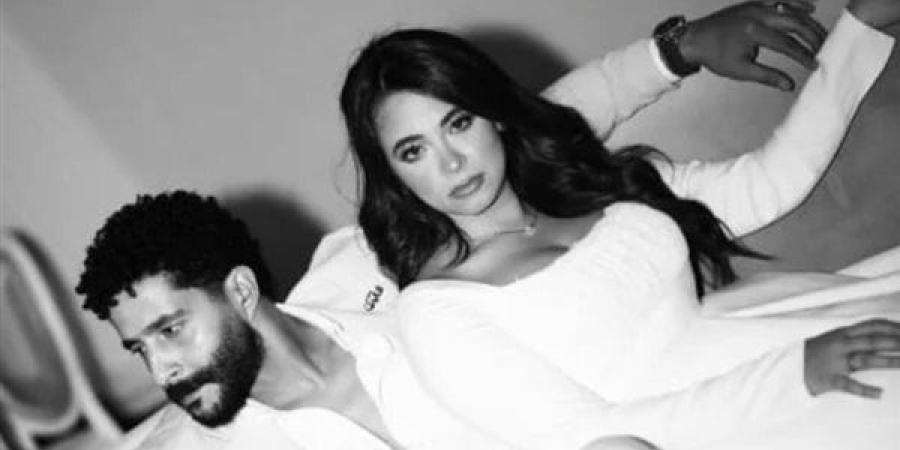 رومانسية بالأبيض وحضور فني لافت.. خطوبة هايدي رفعت ومصطفى منصور