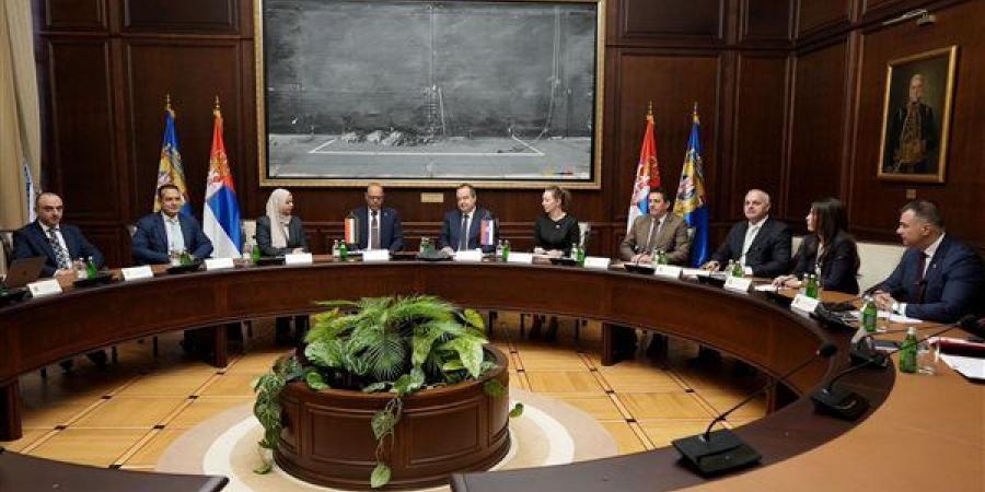 وزير العمل: خطة للربط الإلكتروني مع صربيا لتسهيل تنقل الأيدي العاملة