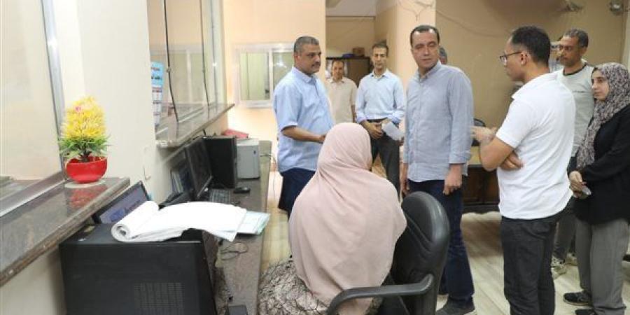 السكرتير العام المساعد يتابع سير العمل والمرافق العامة بشبين الكوم وأحياء شرق وغرب