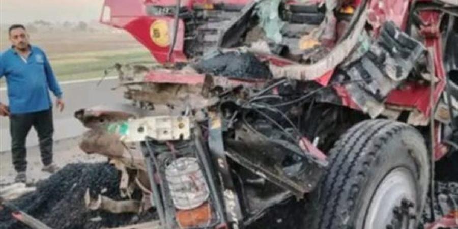 تشييع جثامين 3 شباب لقوا مصرعهم في حادث على الإقليمي ببلبيس