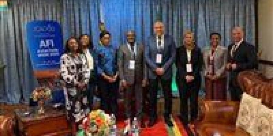 وزير الطيران: مصر تسعى لترسيخ مكانتها كمحور إقليمي في صناعة الطيران الإفريقية