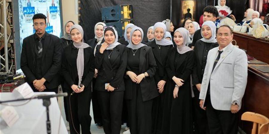 "مسار آخر" مشروع تخرج بإعلام الزقازيق عن قصة شاب وُلد في دار رعاية وكرمه الرئيس