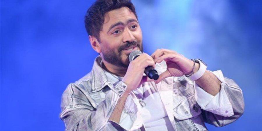 تامر حسني يروج لثالث أغانيه في الألبوم الجديد