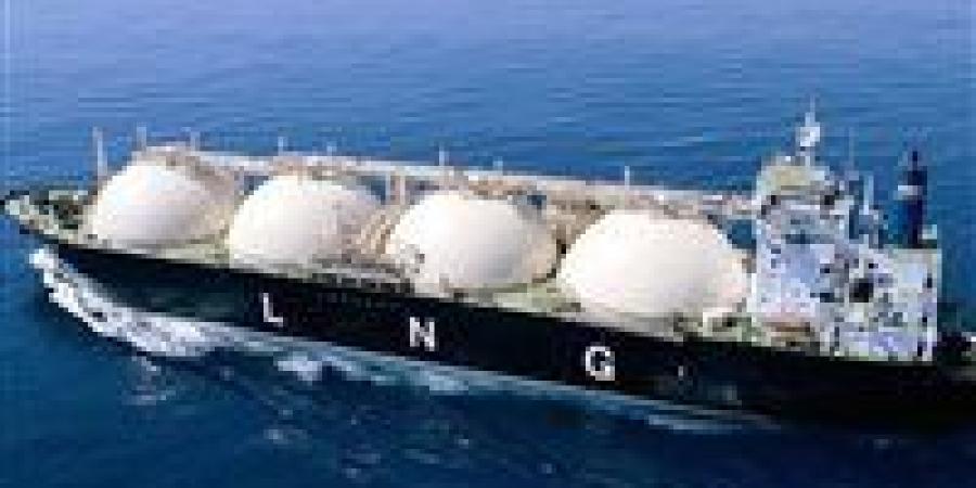 مصر تدرس إضافة سفينة تغويز خامسة وتؤمن 4 سفن غاز مسال لاستيراد حتى 2028