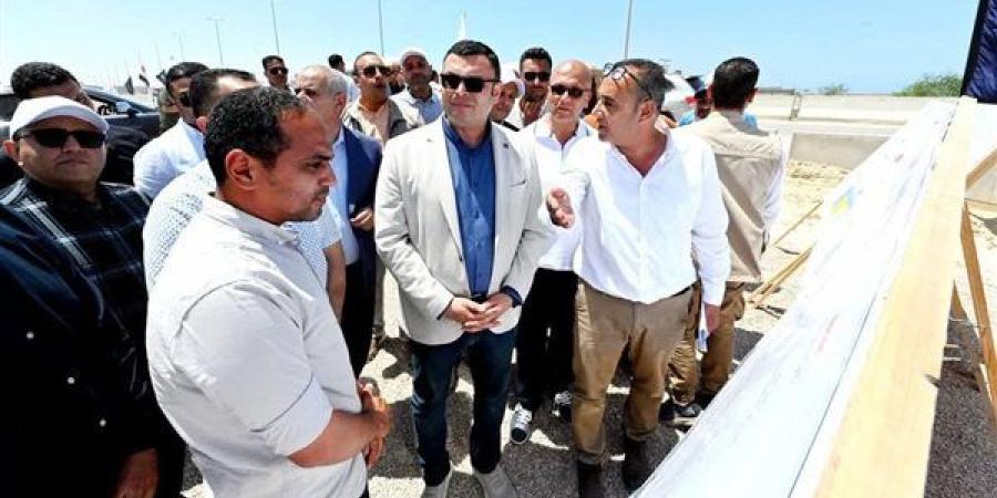 وزير الإسكان يتفقد مشروع M8 by the lake وأعمال ...