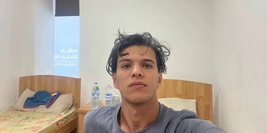 سفارة المغرب تدخل على خط "احتجاز" شاب مغربي في مطار أردني