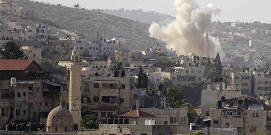 استشهاد شخص وإصابة 3 آخرين جراء غارات إسرائيلية على عدة مواقع بسوريا