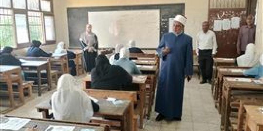 100 ألف طالب بالقسم الأدبي يؤدّون أول امتحاناتهم بالشهادة الثانوية الأزهرية