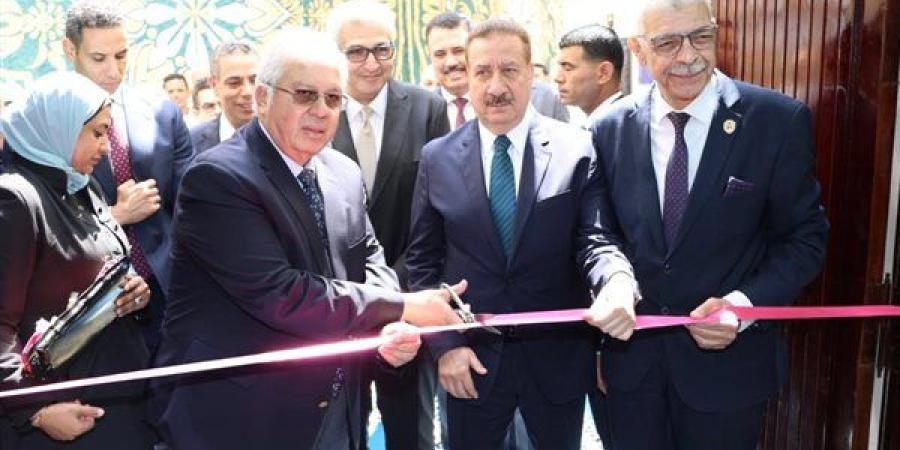 محافظ المنوفية ووزير التعليم العالي يفتتحان مركز الاختبارات الإلكترونية بكلية الحقوق