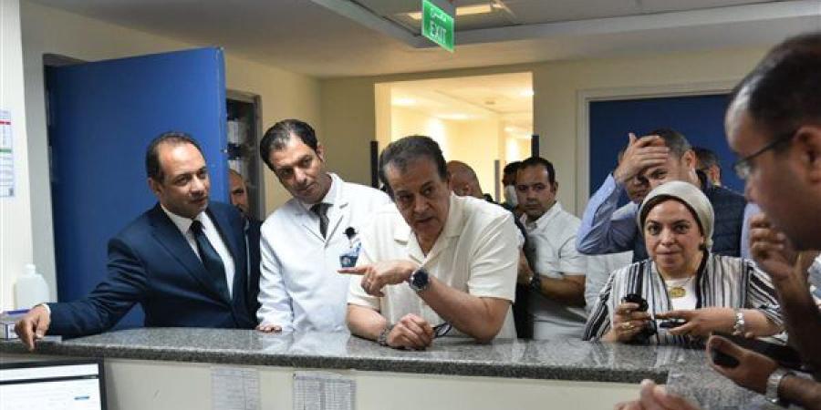 وزير الصحة يتفقد مستشفى الضبعة والعلمين بمطروح لمتابعة استعدادات موسم الصيف