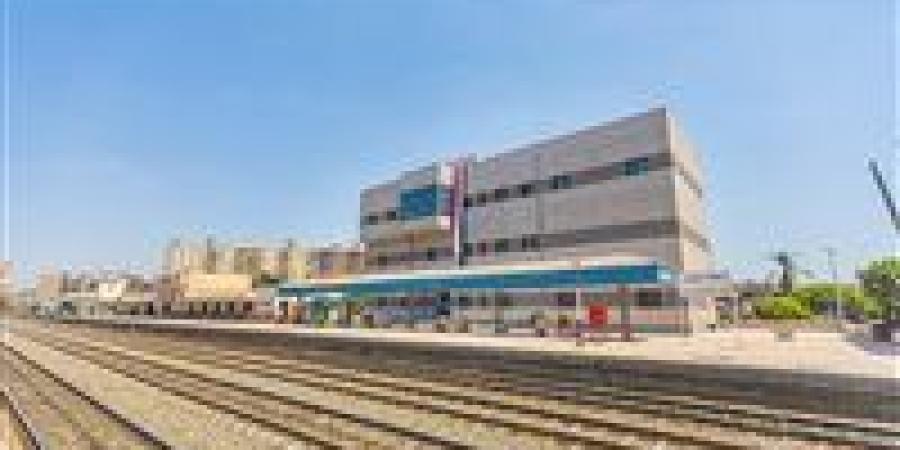 وزير النقل يعلن دخول أبراج الإشارات الرئيسية الخدمة