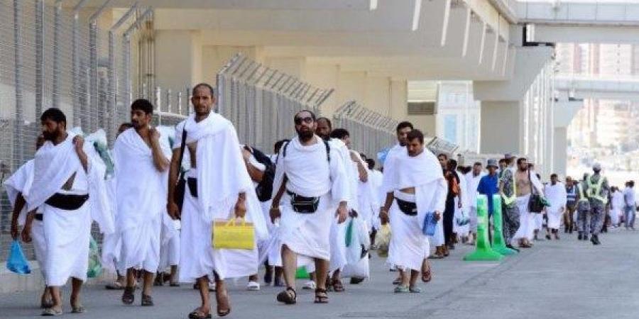 رئيس بعثة الحج يتفقد مخيمات حجاج القرعة في عرفات ومنى.. وبدء التصعيد غدا