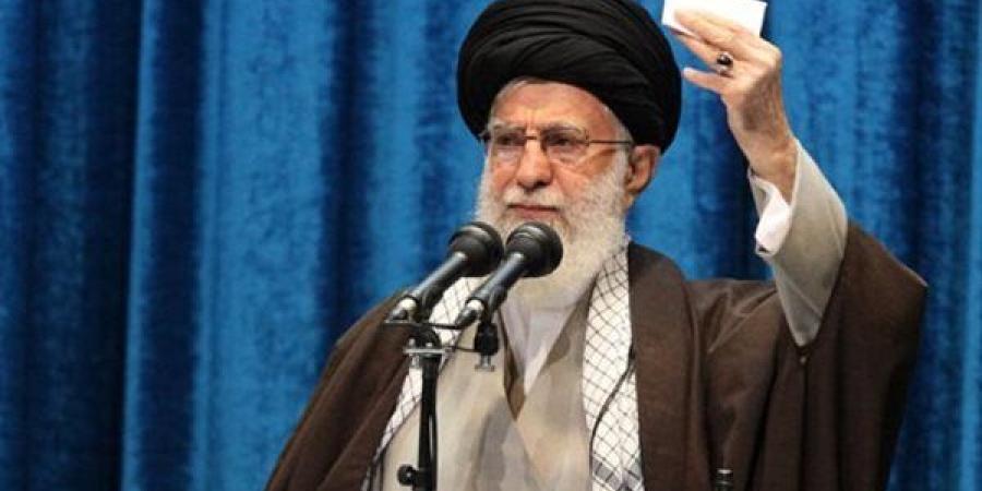 خامنئي لواشنطن: من أنتم لتقولوا لطهران ما إذا كان بإمكانها امتلاك برنامج نووي أم لا؟