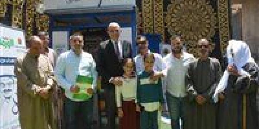 محافظ الغربية يسلم 9 أكشاك مجهزة للمكفوفين قبيل عيد الأضحى