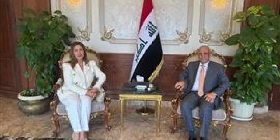 السفير قحطان الجنابي يستقبل ممثلة المفوضية .السامية لشؤون اللاجئين