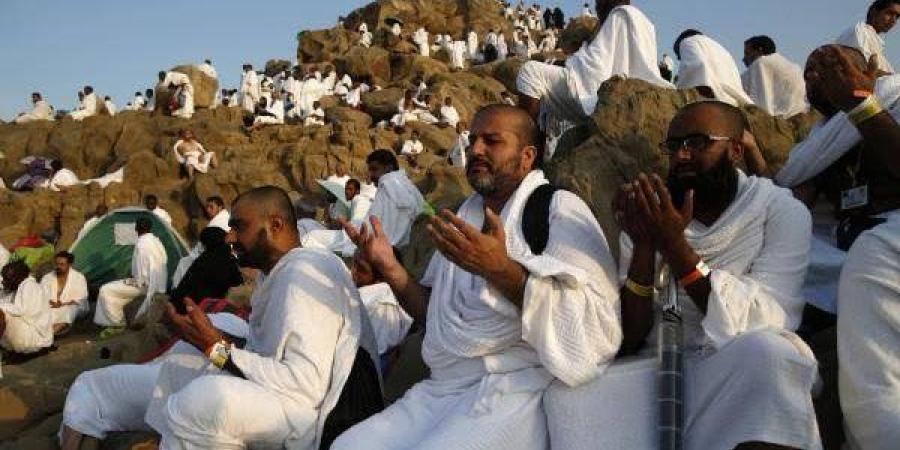 من مشعر عرفة.. موفد "إكسترا نيوز" ينقل المشاهد الإيمانية المهيبة لضيوف الرحمن في الركن الأعظم للحج