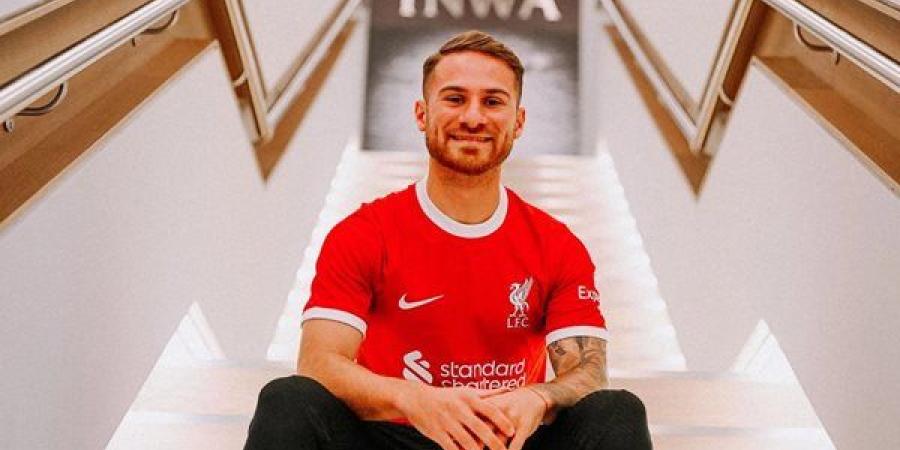 متفوقًا على صلاح.. ليفربول: فوز هدف ماك أليستر في شباك توتنهام بجائزة الأفضل