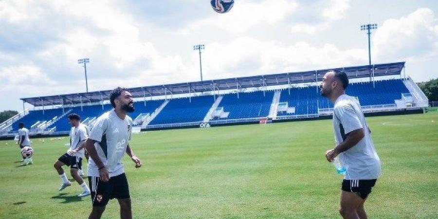 بعثة الأهلي تتوجه إلى ملعب chase لخوض ودية باتشوكا