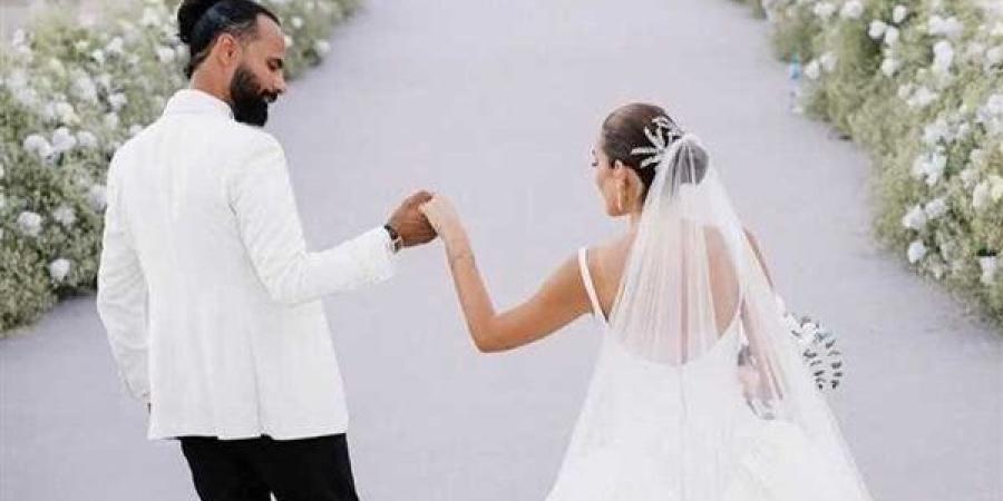 بحضور الأصدقاء المقربين..أمينة خليل تقيم حفل زفافها الثاني في اليونان.. شاهد