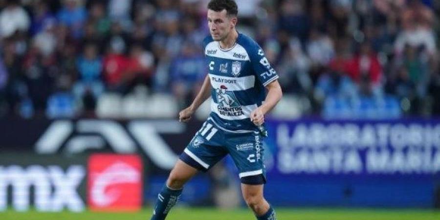 شرف كبير.. نجم باتشوكا يكشف عن موقفه من الانتقال إلى الأهلي