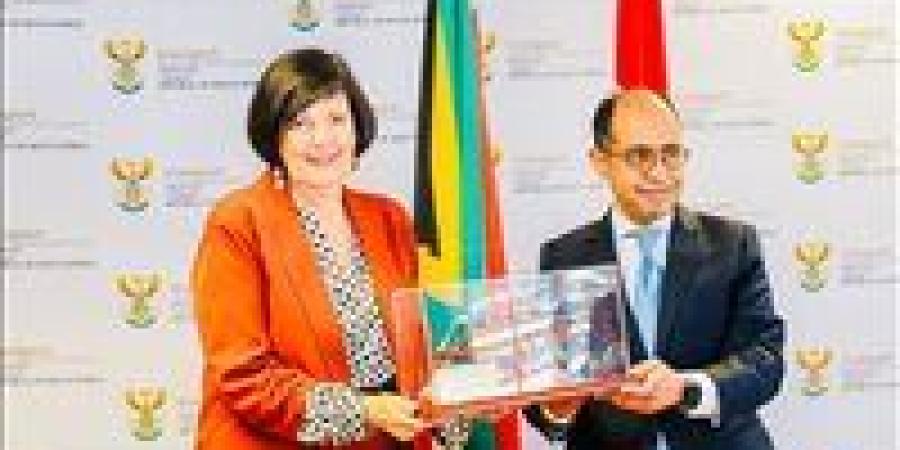 مصر تبحث مع جنوب أفريقيا سبل دعم التعاون بين البلدين