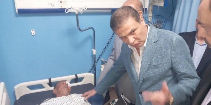 «الفلاحين» تكشف كواليس زيارة وزير الزراعة لمهندس الحماية المدنية المعتدى عليه بسوهاج