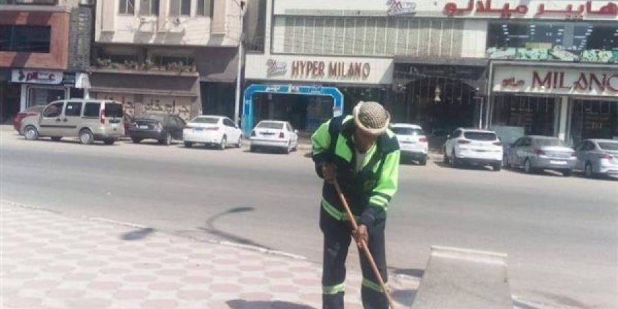 محافظ الدقهلية يتابع أعمال منظومة النظافة خلال أيام العيد بمدينتي المنصورة وطلخا
