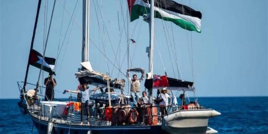 جيش الاحتلال الإسرائيلي يحاصر سفينة "مادلين"