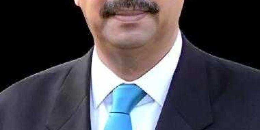 محافظ سوهاج يقرر صرف مكافأة تشجيعية لموظف الإدارة الزراعية بسوهاج لتفانيه في أداء عمله