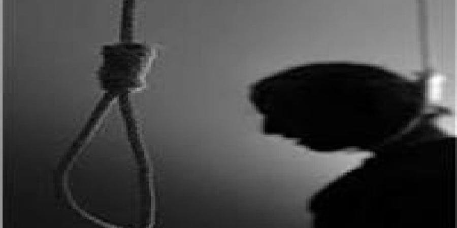 نصب مشنقة في المروحة.. شاب ينهى حياته لخلافات أسرية بالفيوم