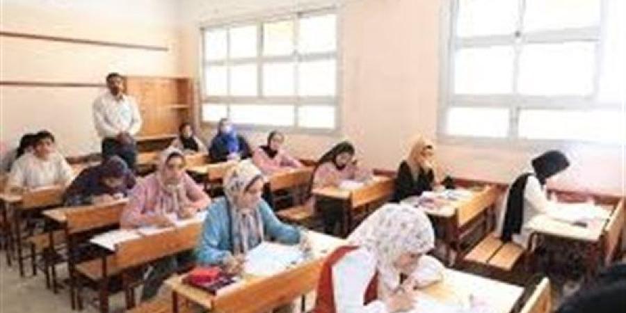 بالبوم والتاريخ.. جدول امتحانات الثانوية العامة 2025