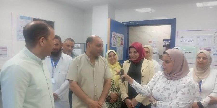 وكيل الصحة بالبحيرة يتفقد وحدة طب أسرة الملقه استعدادًا لاعتماد التأمين الصحي