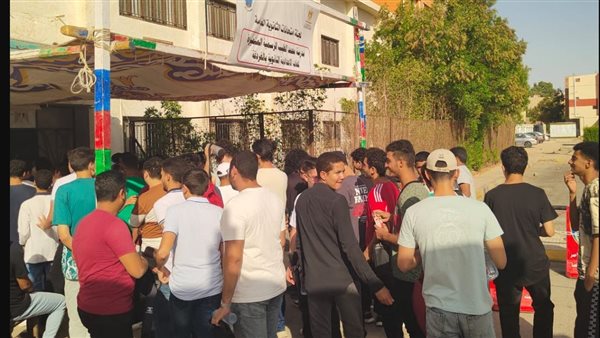 إصابة طالبة بهبوط عام داخل لجان امتحانات الثانوية العامة بالبحر الأحمر