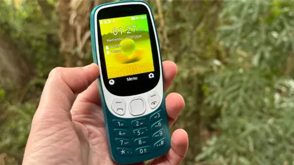 Nokia 3210.. هاتف بسيط أم جهاز للتخلص من السموم الرقمية؟