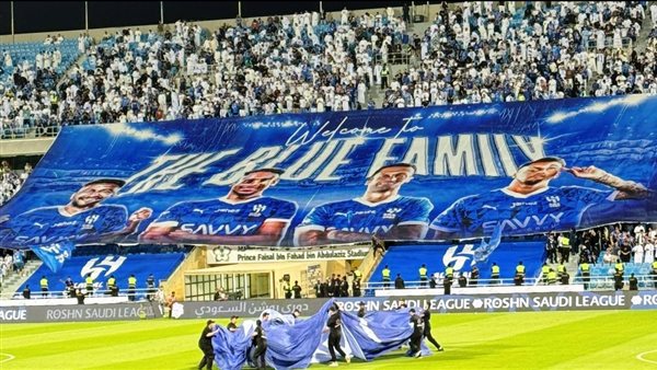 جمهور الهلال يرحب بالصفقات الجديدة على طريقتهم الخاصة