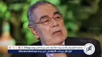 صبرى عبدالمنعم يتأثر على الهواء ويؤكد مش زعلان من حد