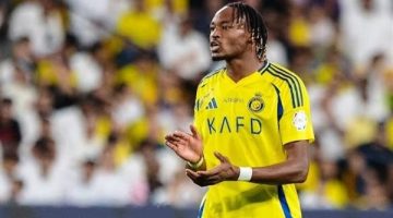 محمد سيماكان يغادر مع بعثة النصر السعودي إلى العراق