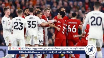 من هو معلق مباراة ليفربول ضد مانشستر يونايتد اليوم الأحد