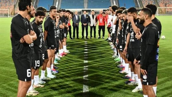 منتخب مصر يقيم ممرًا شرفيًا لأبطال أولمبياد باريس