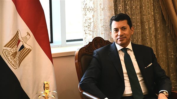 وزير الرياضة يسافر إلى فرنسا لدعم بعثة مصر في بارالمبياد باريس 2024