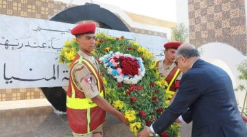 في الذكرى الـ51 أكتوبر.. محافظ المنيا يضع إكليلا من الزهور على النصب التذكاري للشهداء