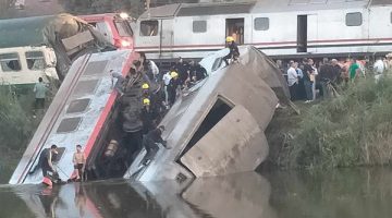 العربات سقطت في الترعة.. تفاصيل حادث قطار المنيا